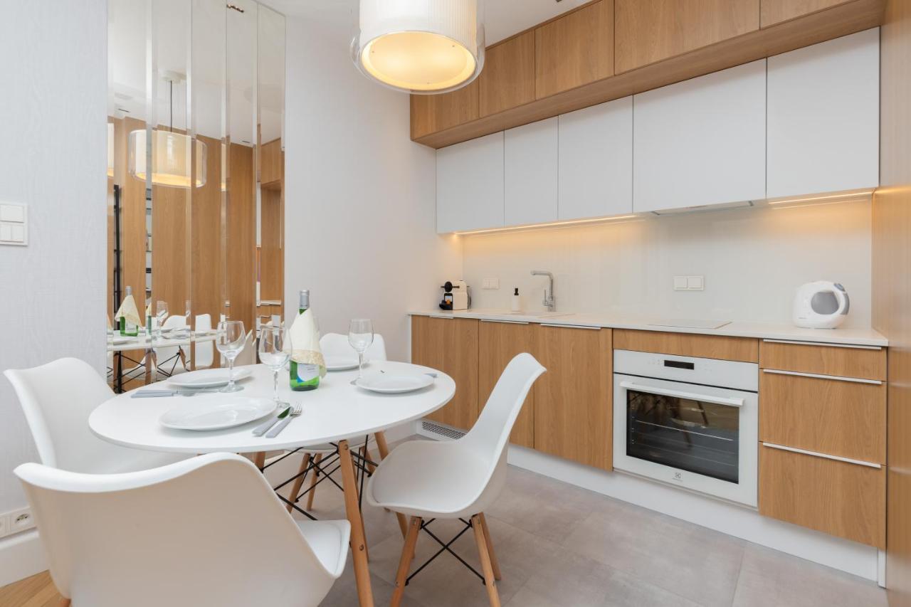 Mennica Residence - City Center Apartments By Noclegi Renters Varsavia Esterno foto