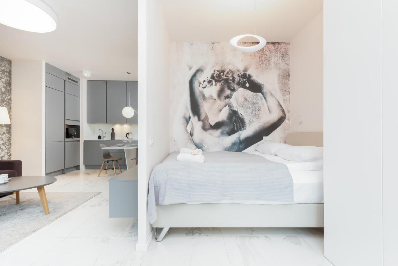 Mennica Residence - City Center Apartments By Noclegi Renters Varsavia Esterno foto