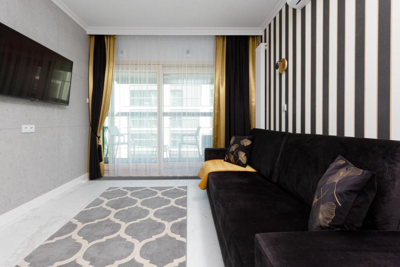 Mennica Residence - City Center Apartments By Noclegi Renters Varsavia Esterno foto